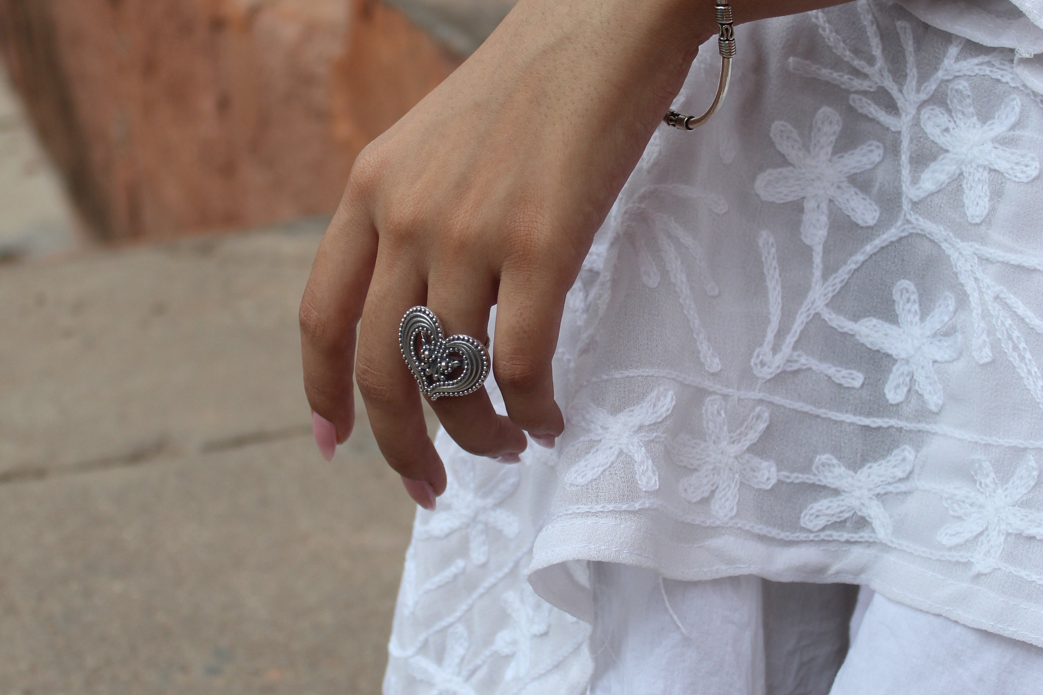 silver heart shape ring